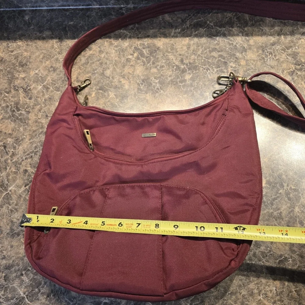 Travelon Anti-Theft Burgundy Round Hobo Bag ‎ Purse